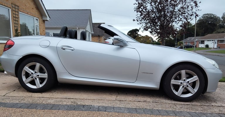 Mercedes-Benz, SLK, Convertible, 2010, Semi-Auto, 1796 (cc), 2 doors