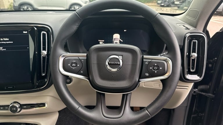 2025 Volvo XC40 Ultra, B3 Mild hybrid, Petrol, Bright Estate Petrol Automatic
