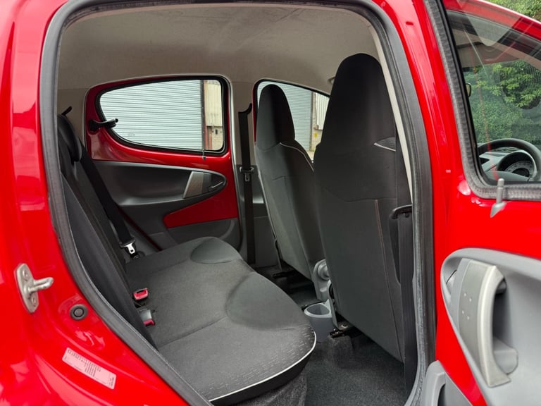 2011 Peugeot 107 1.0 Urban 12 Months Mot Low Tax  HATCHBACK Petrol Manual