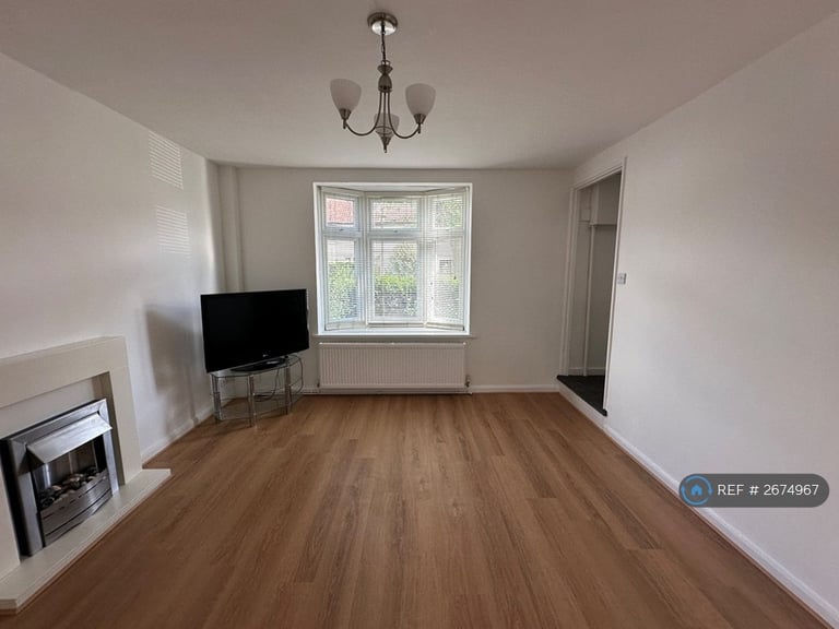 2 bedroom house in Sterry Gardens, Dagenham, RM10 (2 bed) (#2674967)