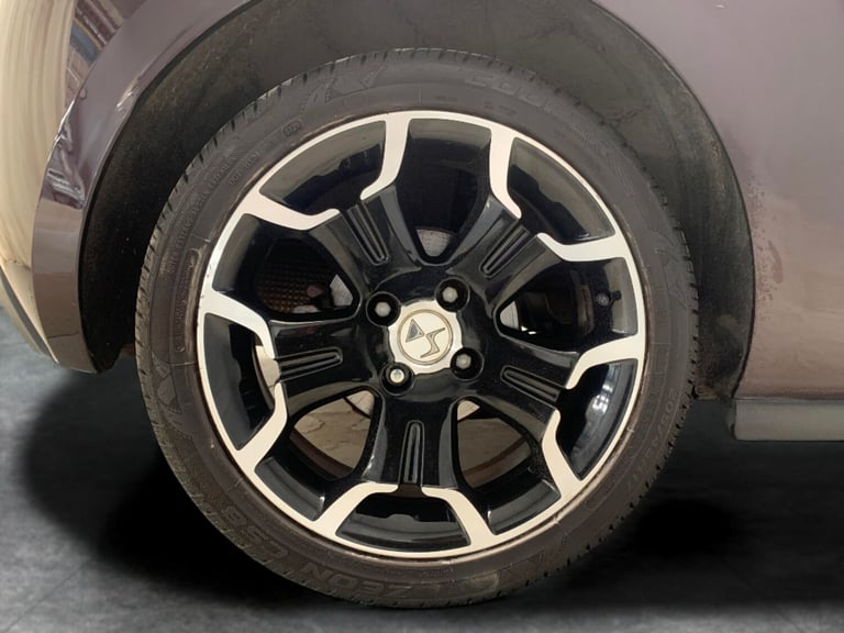 2016 DS Automobiles DS 3 1.2 PureTech Elegance 3dr HATCHBACK PETROL Manual