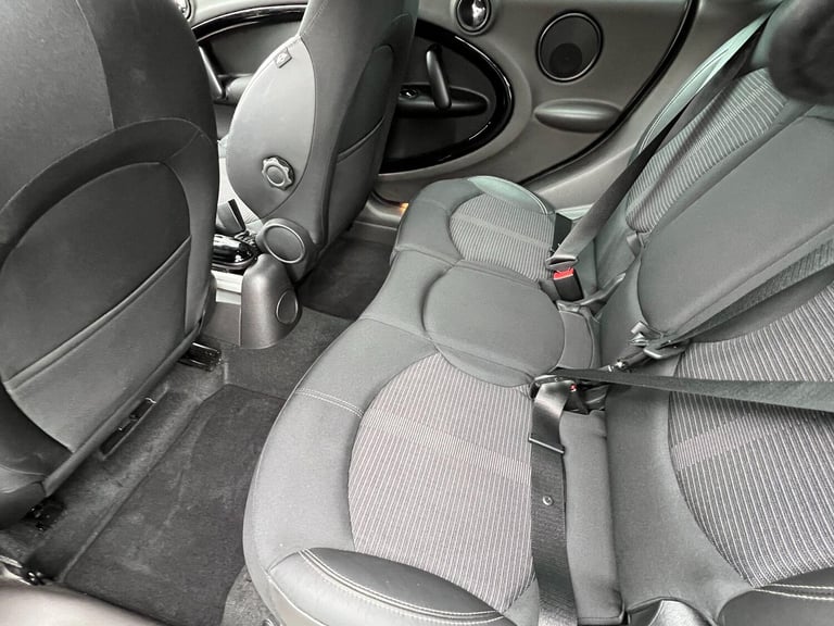 2011 MINI Countryman 1.6 Cooper Euro 5 (s/s) 5dr HATCHBACK Petrol Manual