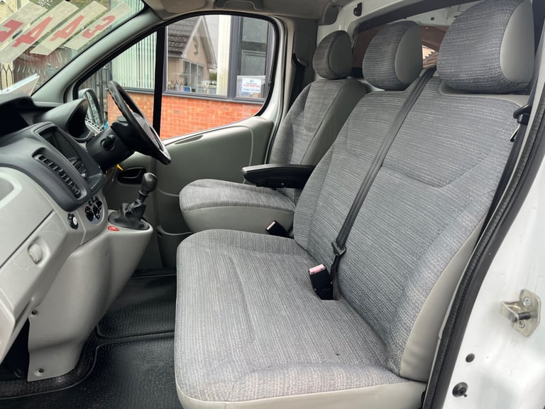 2010 Renault Trafic SL29dCi 115 [Sat Nav] Van PANEL VAN Diesel Manual