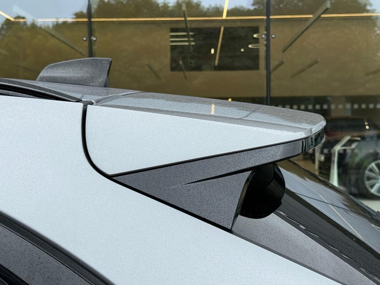 2024 Jaguar F-Pace 2.0 D200 MHEV R-Dynamic SE Black SUV 5dr Diesel Auto AWD Euro 6 (s/s) (204  ES...