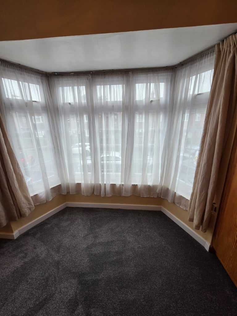 3 bed house Clifford rd Ruislip ha4 6pr