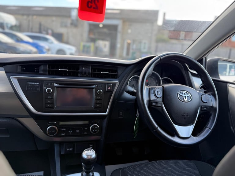 2014 Toyota Auris 1.6 V-Matic Icon Euro 5 5dr HATCHBACK Petrol Manual