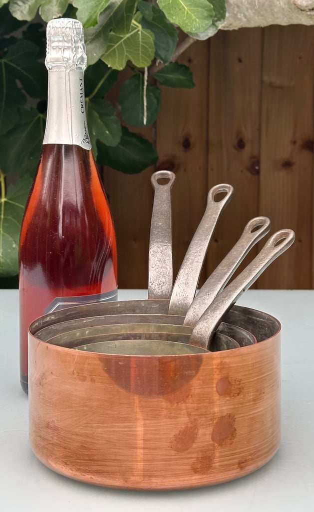 VINTAGE FRENCH COPPER PANS, SET OF FOUR LINED SAUCEPANS, 18-12cm - FABRICATION FRANCAIS - WILL POST!