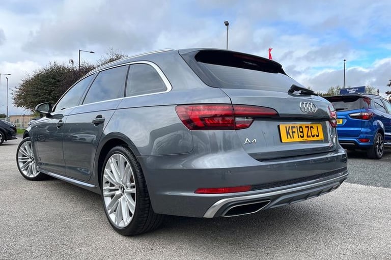 2019 Audi A4 40 TDI S Line 5dr S Tronic ** Paddle Shifters - Bluetooth / USB Connection Estate Di...