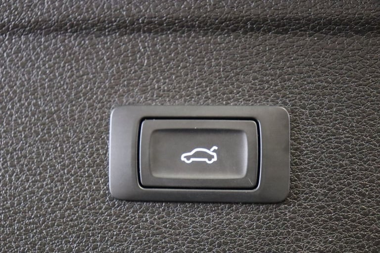 2022 Audi Q5 2.0 TDI 40 Sport 5dr S Tronic quattro (SAT NAV, FULL LEATHER) ESTATE Diesel Automatic