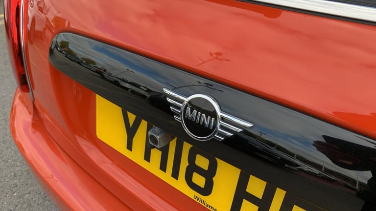 2018 MINI Hatch 1.5 Cooper Hatchback 3dr Petrol Steptronic Euro 6 (s/s) (136 ps) Hatchback Petrol...