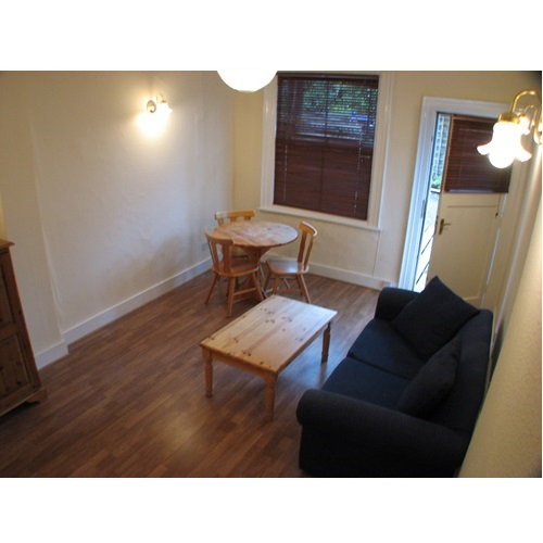 One Bedroom Garden Flat * Bedford Hill, Balham, SW12 9HJ* All Utility