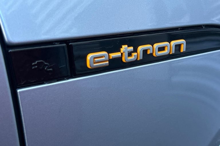 2021 Audi e-tron Sportback S line 55 quattro 300,00 kW ESTATE Electric Automatic