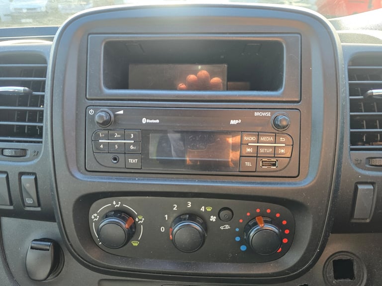 2014 Vauxhall Vivaro  Drives Perfect  3m MOT  150k miles