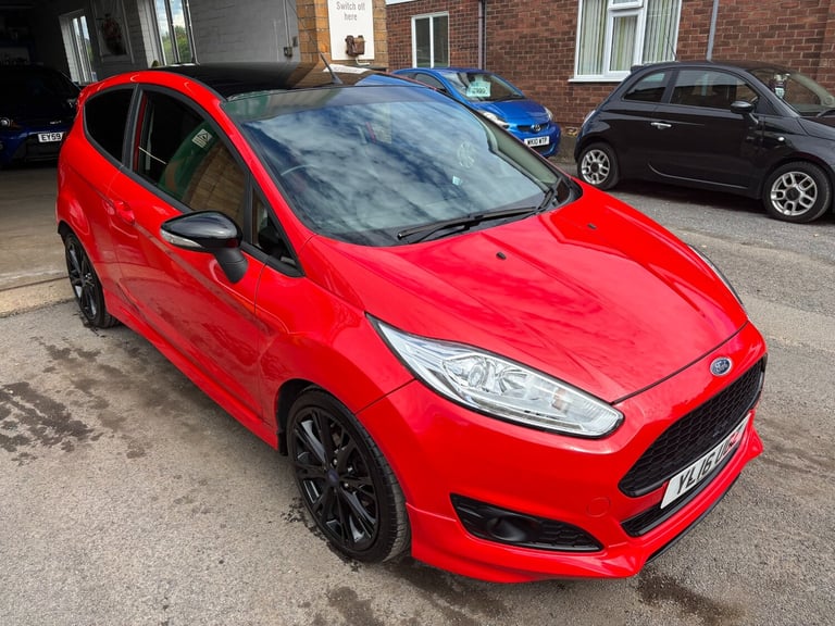 2016 Ford Fiesta 1.0 EcoBoost 140 Zetec S Red 3dr HATCHBACK Petrol Manual