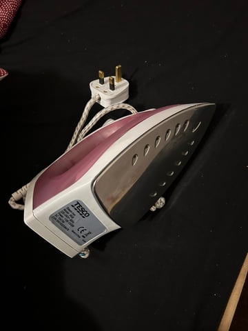 Tesco steam irons discount