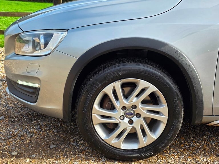 Volvo V60 D4 CROSS COUNTRY SE NAV