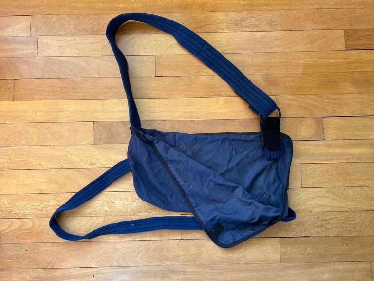 image for NHS Arm sling adult size Free to collect