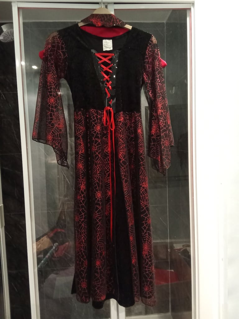 image for Halloween vampiress costume for child