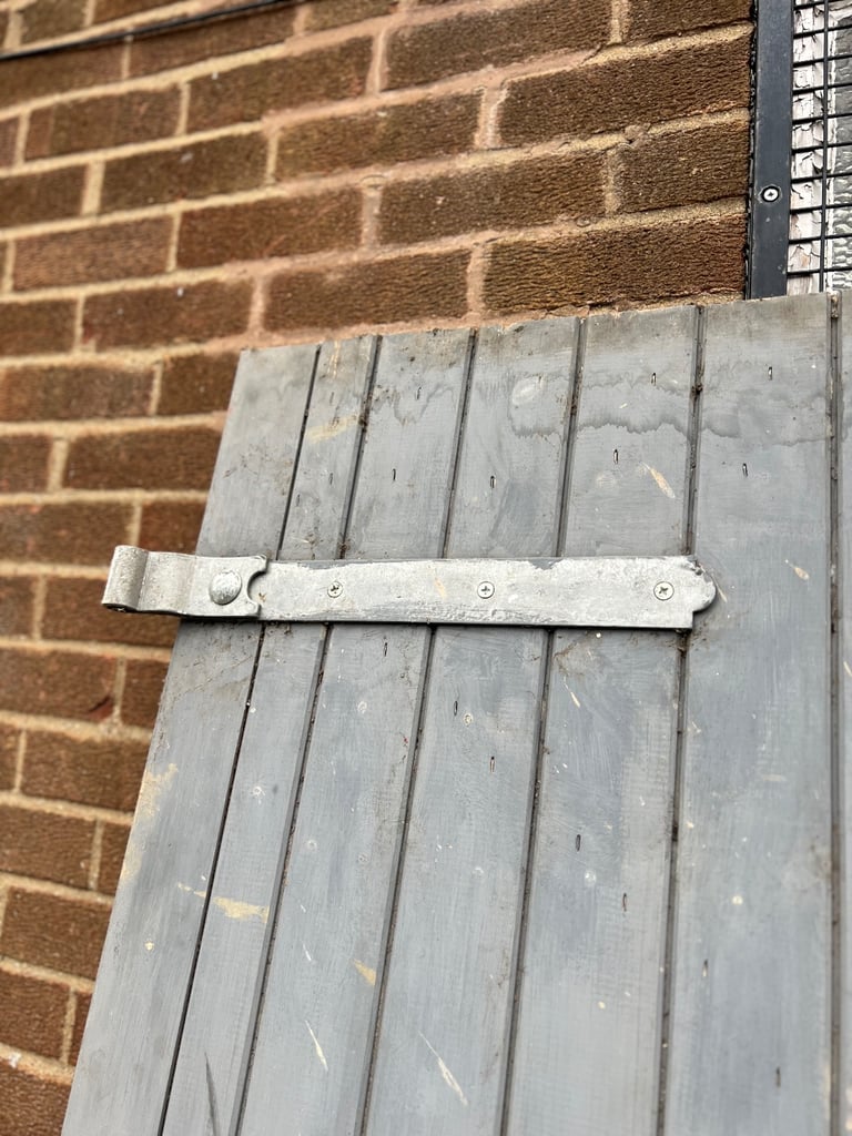Double timber gates