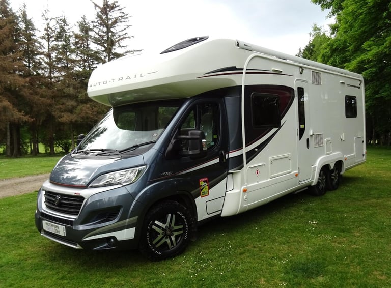 image for Autotrail Comanche S - 2018 -  4 Berth - Rear Fixed Beds  - Motorhome for Sale