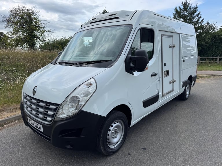 image for 2014 Renault Master 2.3 dCi MM35 Temperature Controlled MWB PANEL VAN Diesel Manual