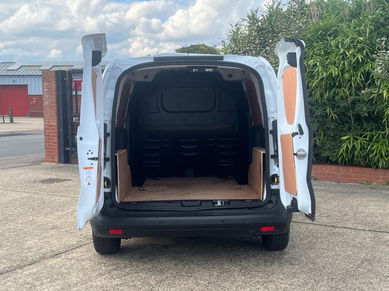  Ford Transit Courier 1.5 EcoBlue Leader Van Diesel