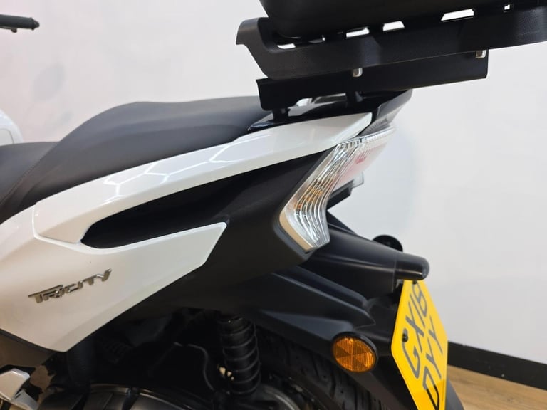 2018 Yamaha Tricity 125 125 Three Wheeler Petrol CVT V-Belt Euro 4 (12 ps)