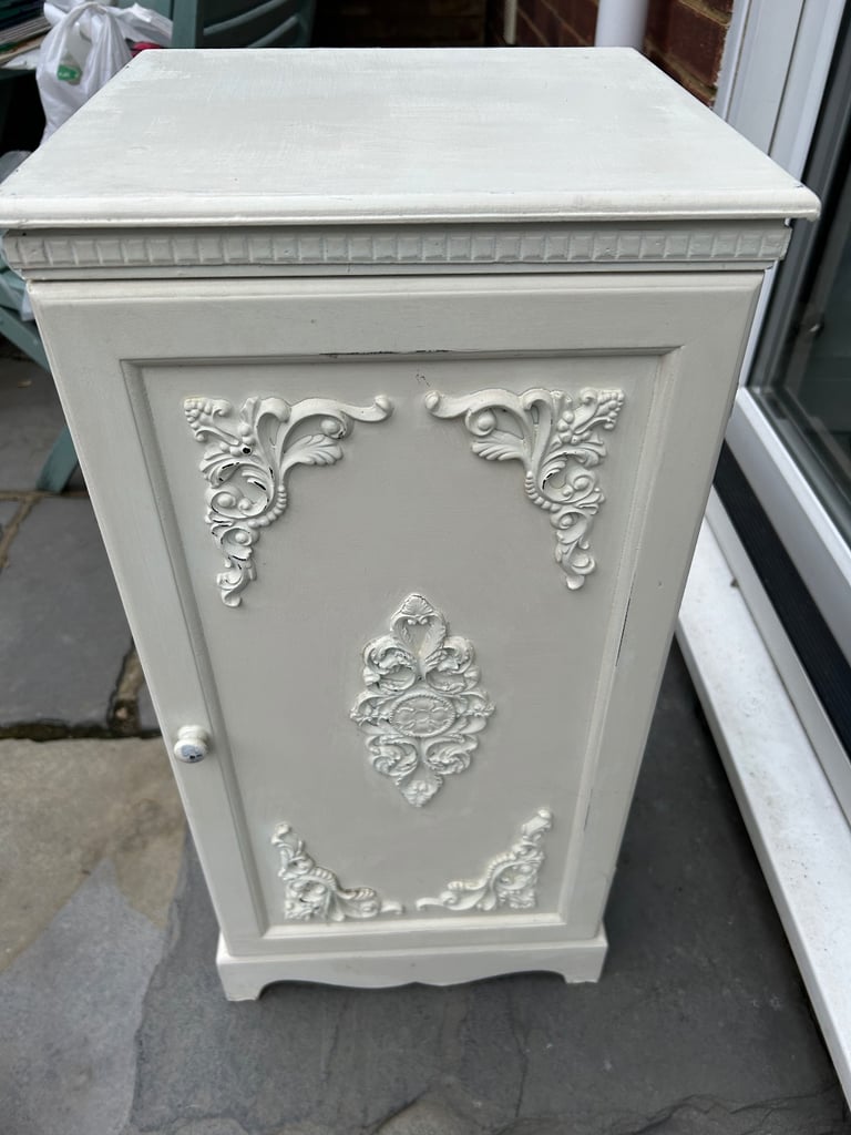 image for Slim cabinet shabby chic 