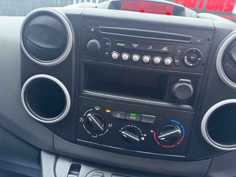  Peugeot Partner 850 SE 1.6 BlueHDi 100 VAN!+AIR CON!+CRUISE CONTROL!+SE