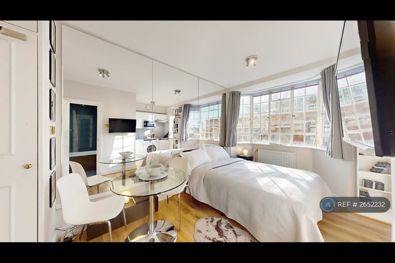 Studio flat in Chelsea Cloisters, London, SW3 (#2652232)
