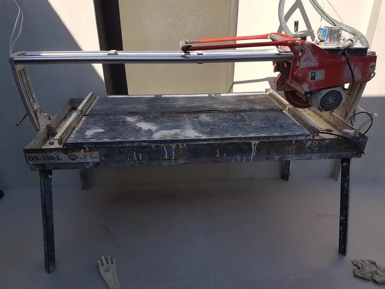 Tile cutter, D300L