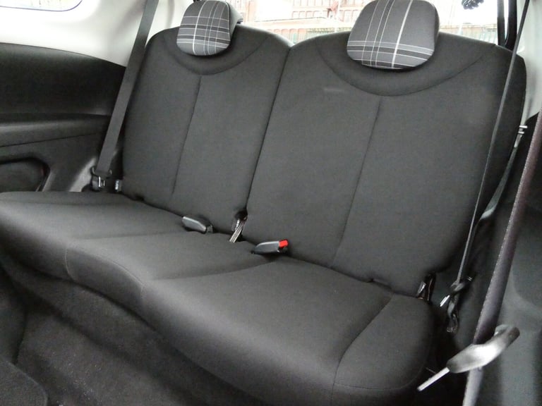 1.2 PureTech Allure 3dr £20 TAX +6 SERVICE +BTOOTH +CRUISE +REV CAMERA*