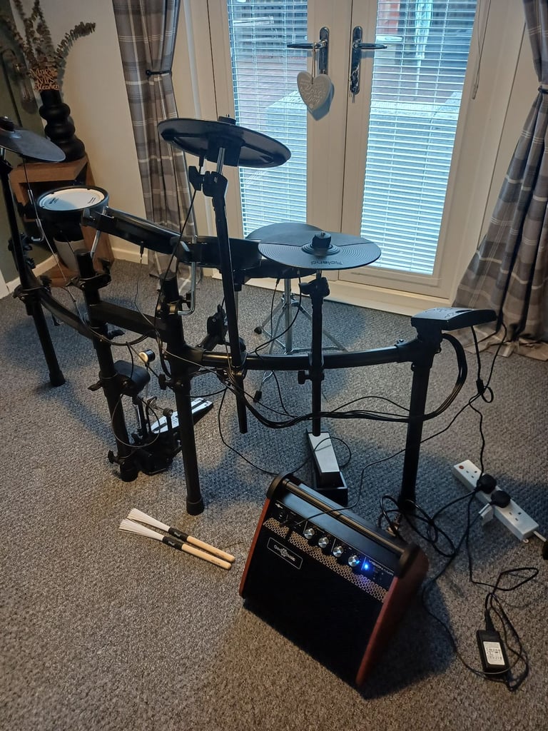 Roland V Drums TD1 electronic drum kit 
