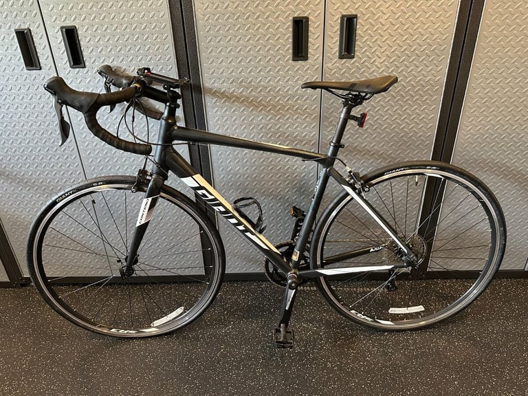 Giant contend 1 road bike