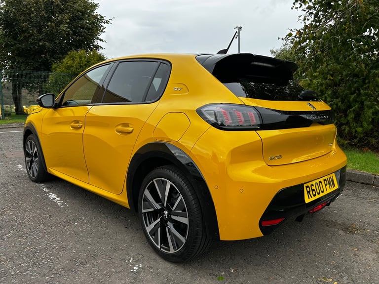 Peugeot, 208, Hatchback, 2022, Semi-Auto, 1199 (cc), 5 doors