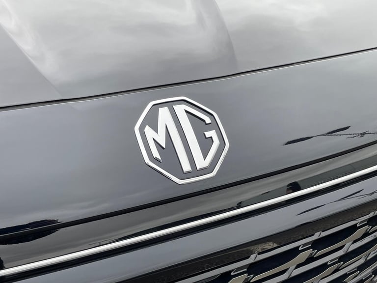 2025 MG MG HS 1.5 Hybrid+ Trophy SUV 5dr Petrol Hybrid Auto Euro 6 (s/s) (224 ps) ESTATE Petrol/E...