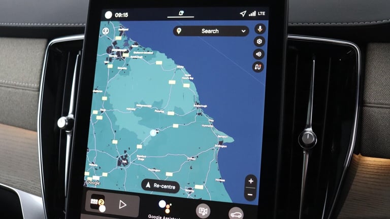 2025 Volvo XC90 T8 PHEV AWD Ultra Dark (Sunroof, 360 Camera, Bowers &amp; Wilkins Sound) ESTATE P...