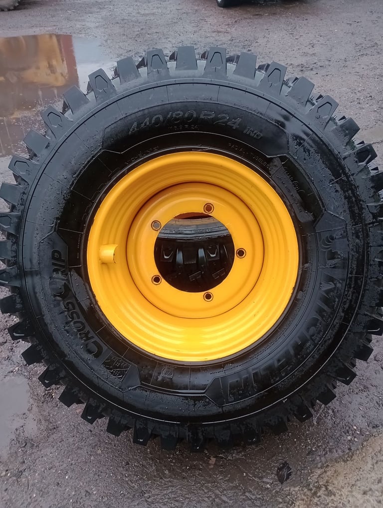 JCB telehandler wheel and tyre 