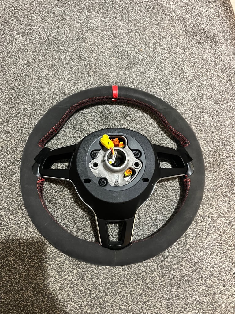 Porsche steering wheel 
