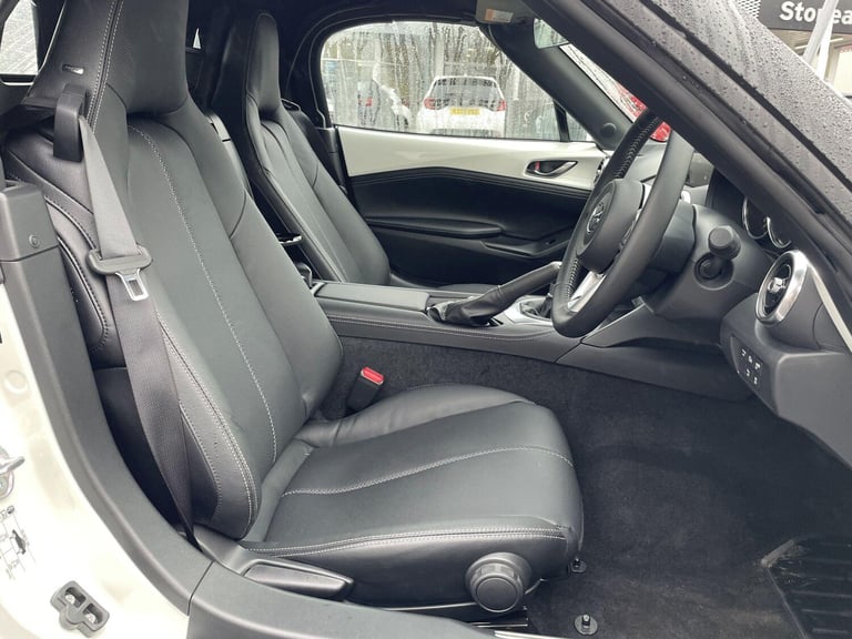 2025 Mazda MX-5 1.5 SKYACTIV-G Exclusive-Line Roadster 2dr Petrol Manual Euro 6 (s/s) (132  CONVE...