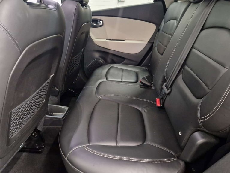2017 Renault Captur 1.5 Captur Signature S Nav dCi 5dr SUV Diesel Manual