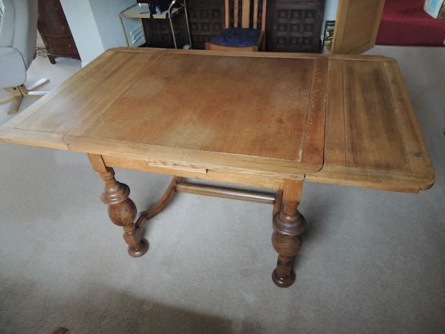 Vintage Oak dining table and 4 chairs - extendable
