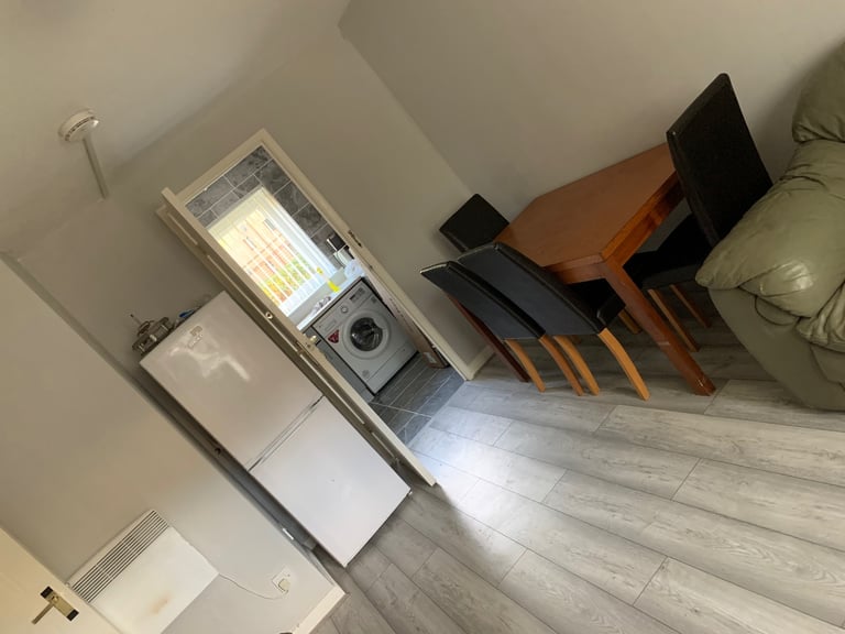 West End flat for rent 