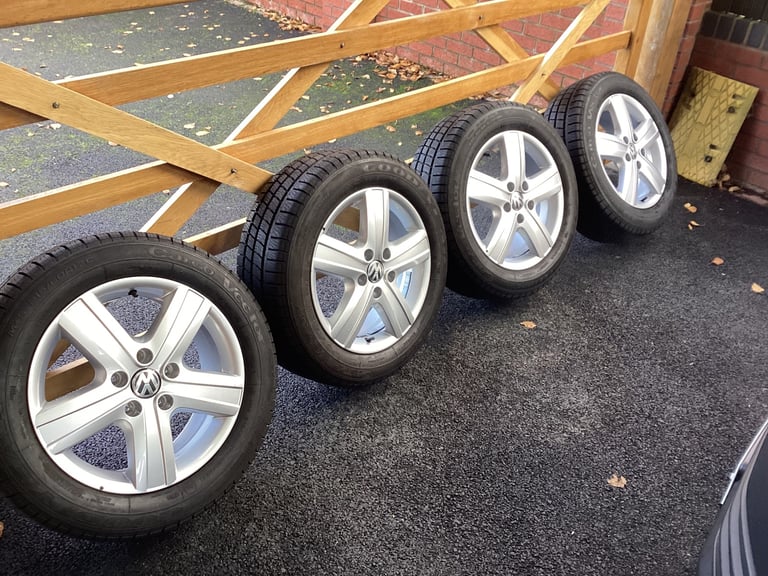 VW Transporter 17” Alloy Wheels and tyres