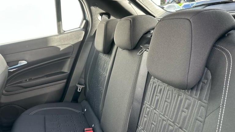 2025 Fiat 600 1.2 MHEV SUV 5dr Petrol Hybrid e-DCT Euro 6 (s/s) (100 ps) Automatic Hatchback Hybr...