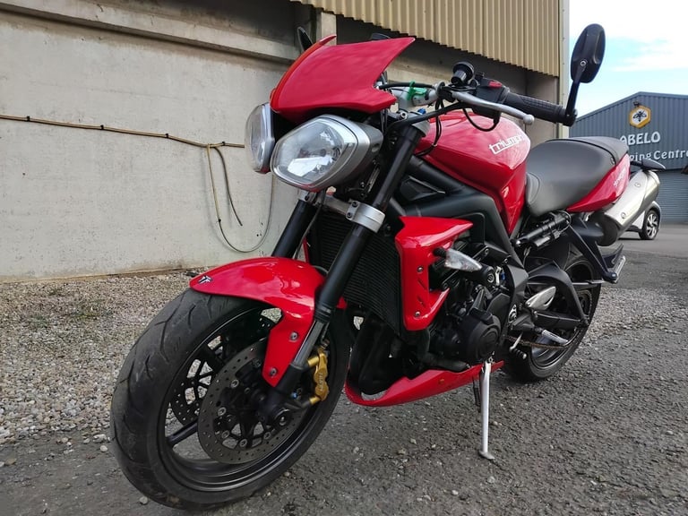 2012 12 TRIUMPH STREET TRIPLE R RED NAKED 675 STREET FIGHTER NEW MOT