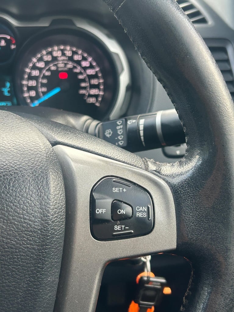 2014 Ford Ranger 2.2 TDCi Limited 1 Super Cab Pickup 4WD Euro 5 4dr PICK UP Diesel Manual