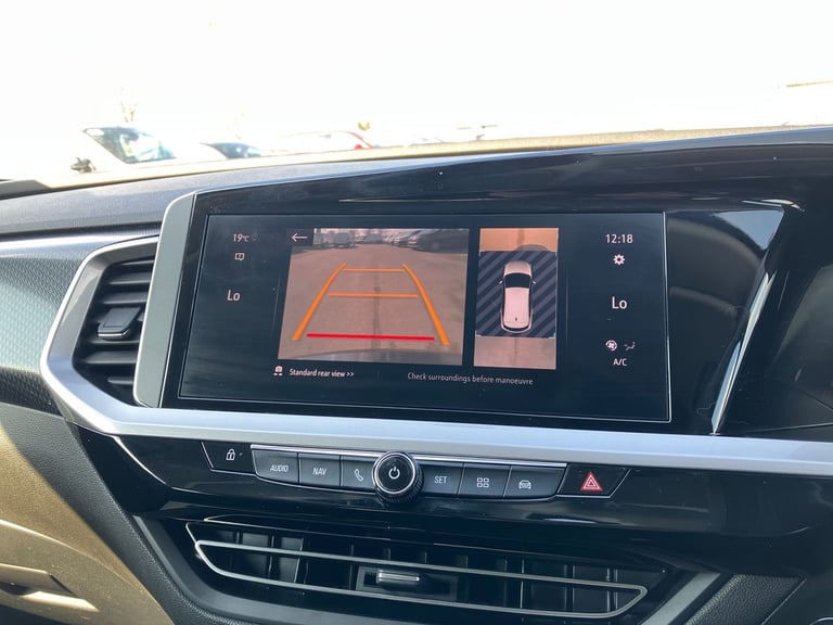 2022 Vauxhall Grandland 1.2 Turbo Ultimate 5dr Hatchback PETROL Manual