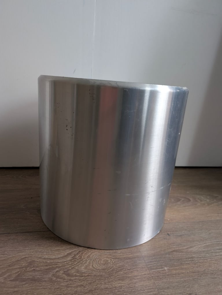 Short Plant Pot