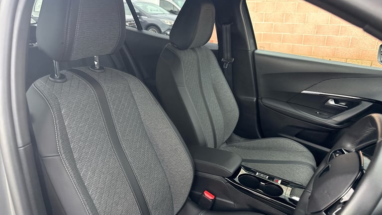 2024 Peugeot 2008 50kWh Allure SUV 5dr Electric Auto (7kW Charger) (136 ps) SUV Electric Automatic